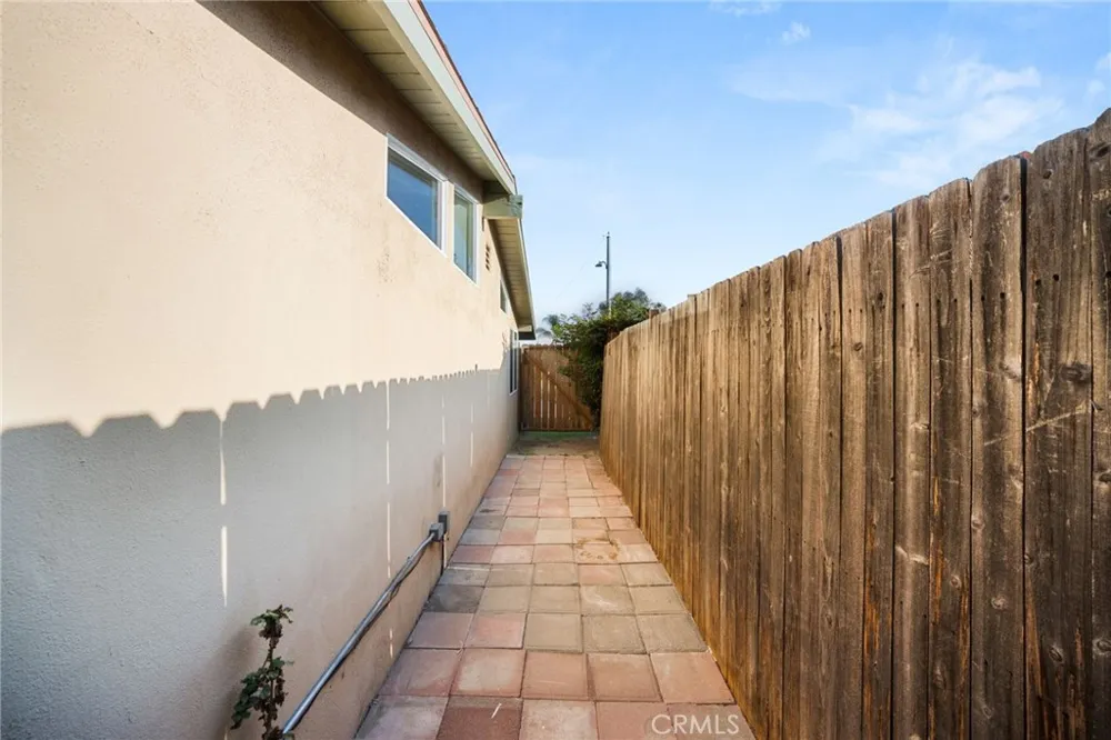15005 Manzanares La Mirada, CA 90638