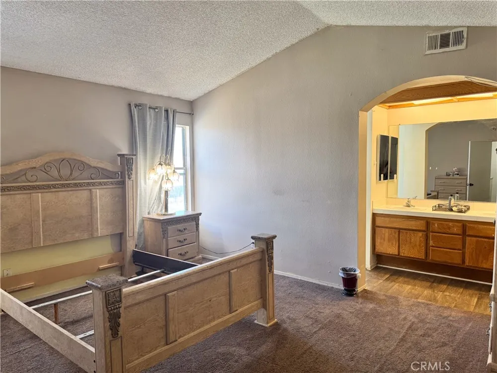 37050 Casa Grande Palmdale, CA 93550