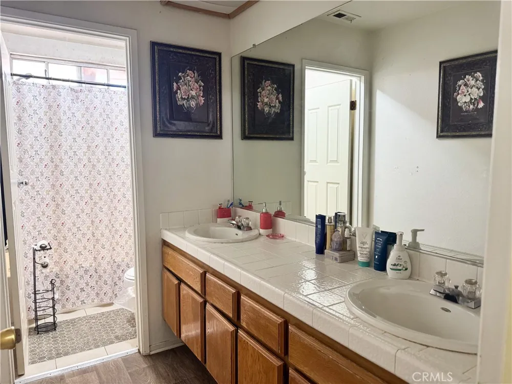 37050 Casa Grande Palmdale, CA 93550