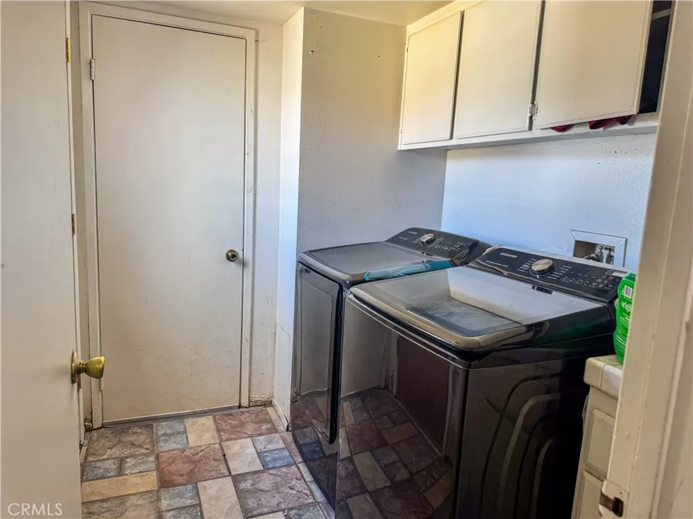 37050 Casa Grande Palmdale, CA 93550