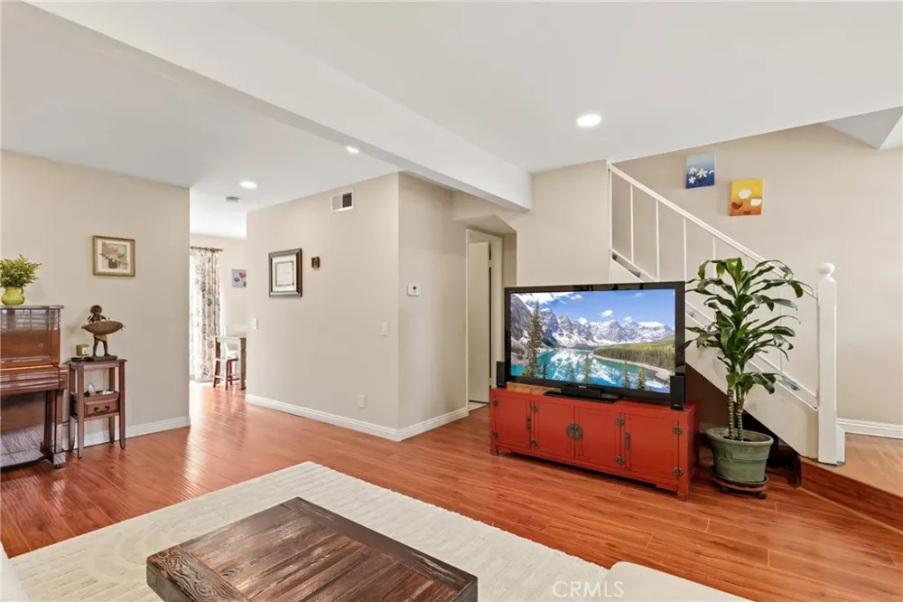 31 Greenbough #132 Irvine, CA 92614