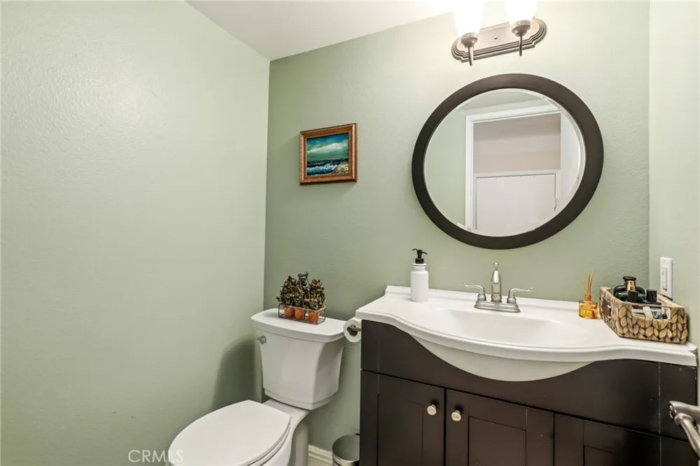 31 Greenbough #132 Irvine, CA 92614