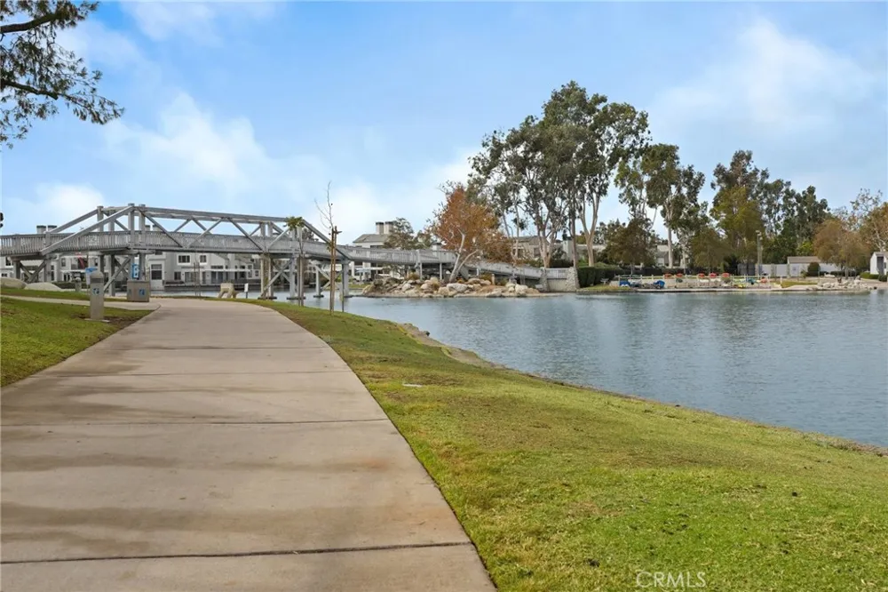 31 Greenbough #132 Irvine, CA 92614