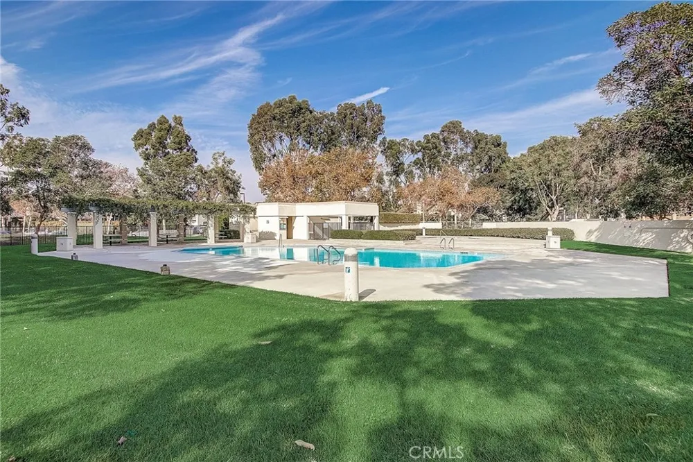 31 Greenbough #132 Irvine, CA 92614