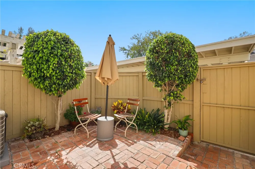 31 Greenbough #132 Irvine, CA 92614