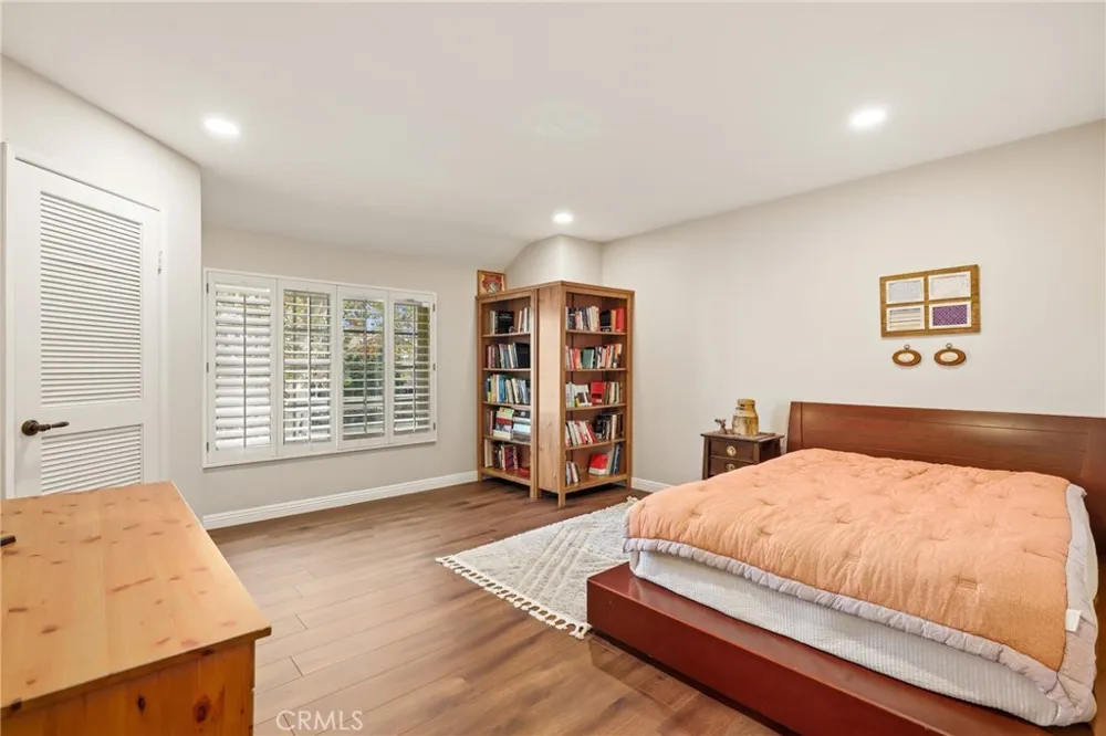31 Greenbough #132 Irvine, CA 92614