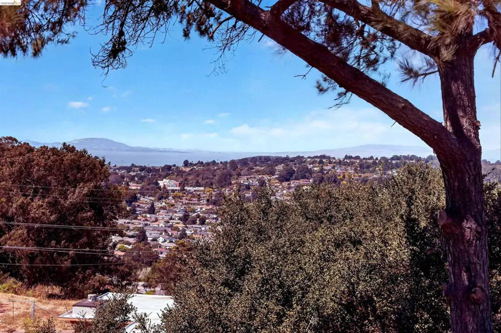 5917 Wyman St San Pablo, CA 94806