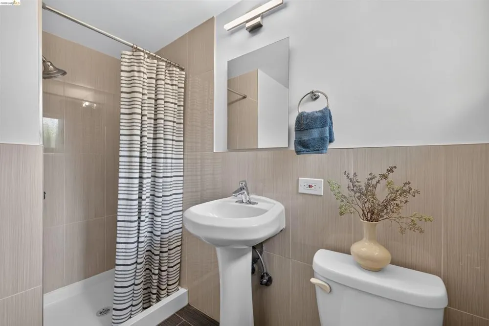 5917 Wyman St San Pablo, CA 94806