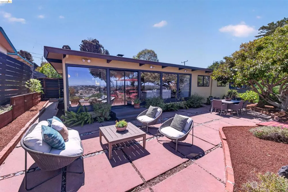 5917 Wyman St San Pablo, CA 94806