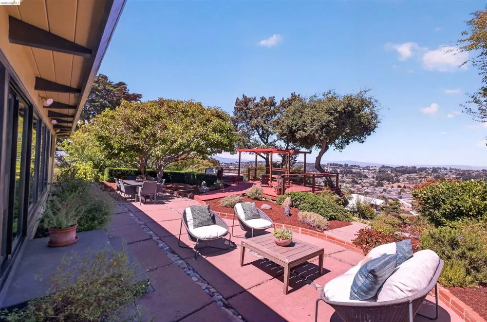 5917 Wyman St San Pablo, CA 94806