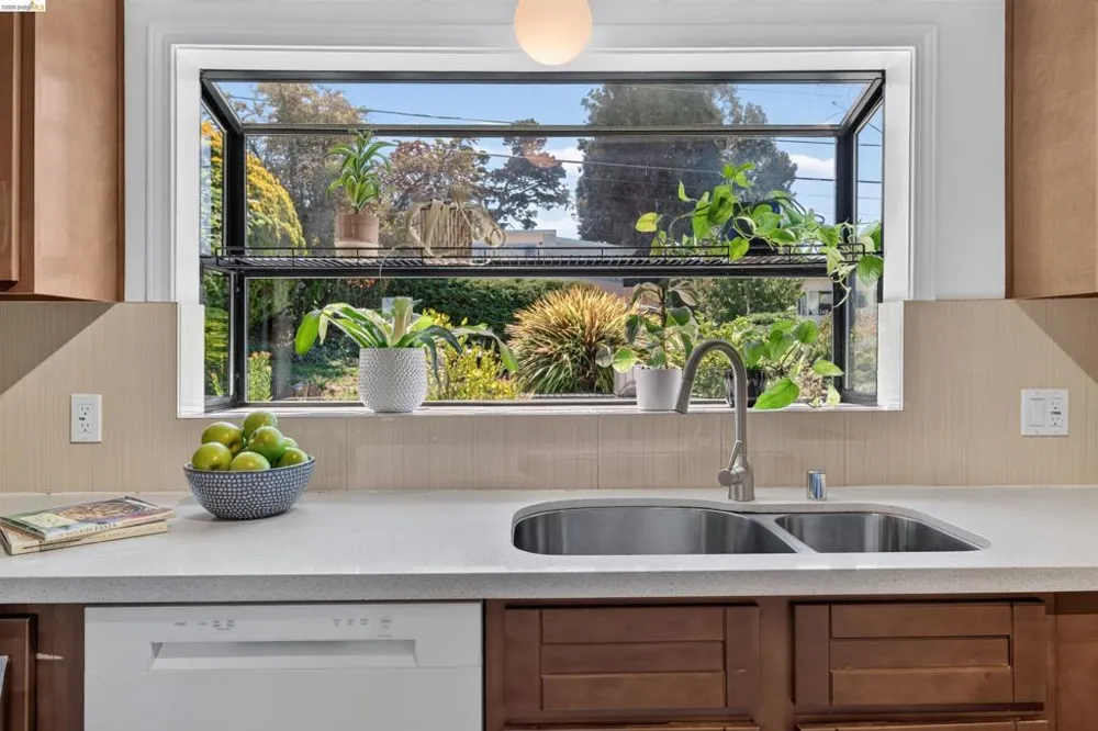 5917 Wyman St San Pablo, CA 94806
