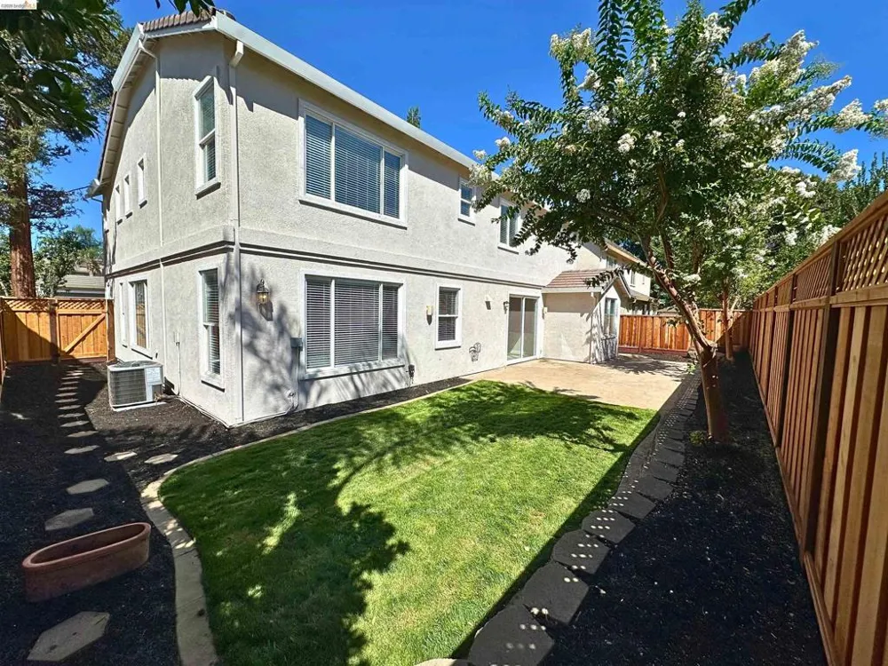 94 Heritage Way Brentwood, CA 94513