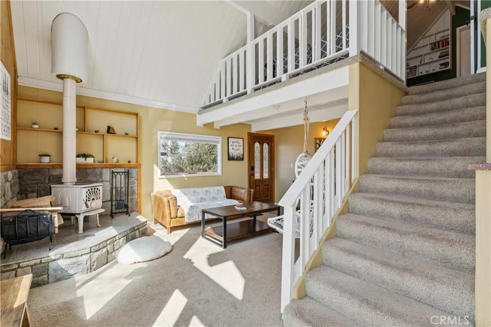 1171 Grass Valley Lake Arrowhead, CA 92352