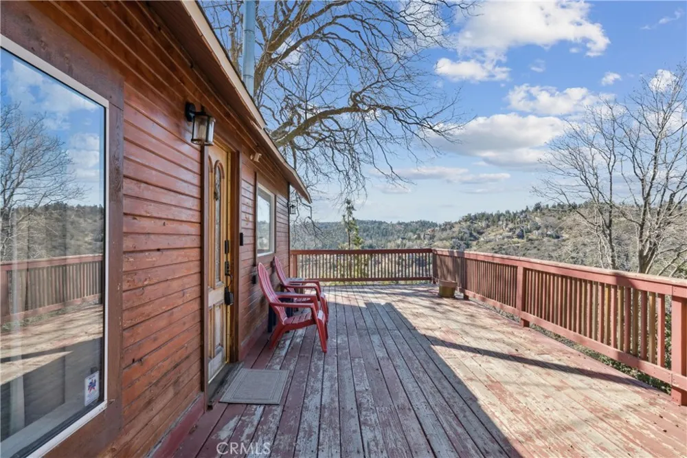 1171 Grass Valley Lake Arrowhead, CA 92352