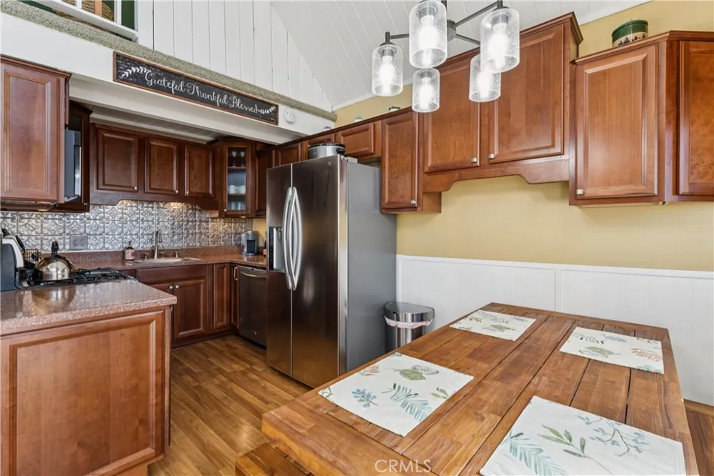 1171 Grass Valley Lake Arrowhead, CA 92352