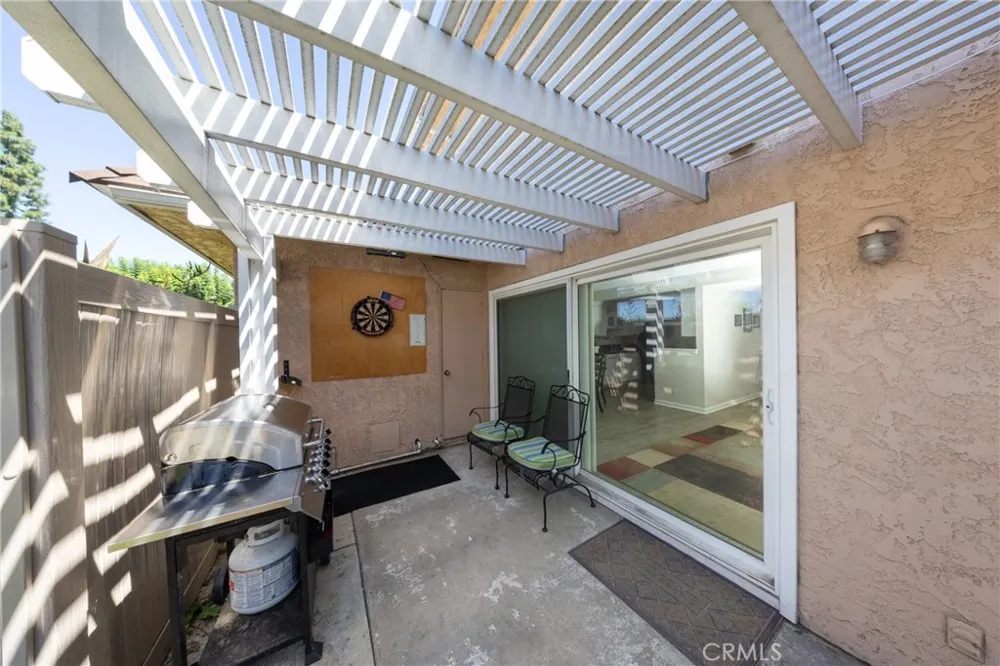 855 Las Lomas #B La Habra, CA 90631