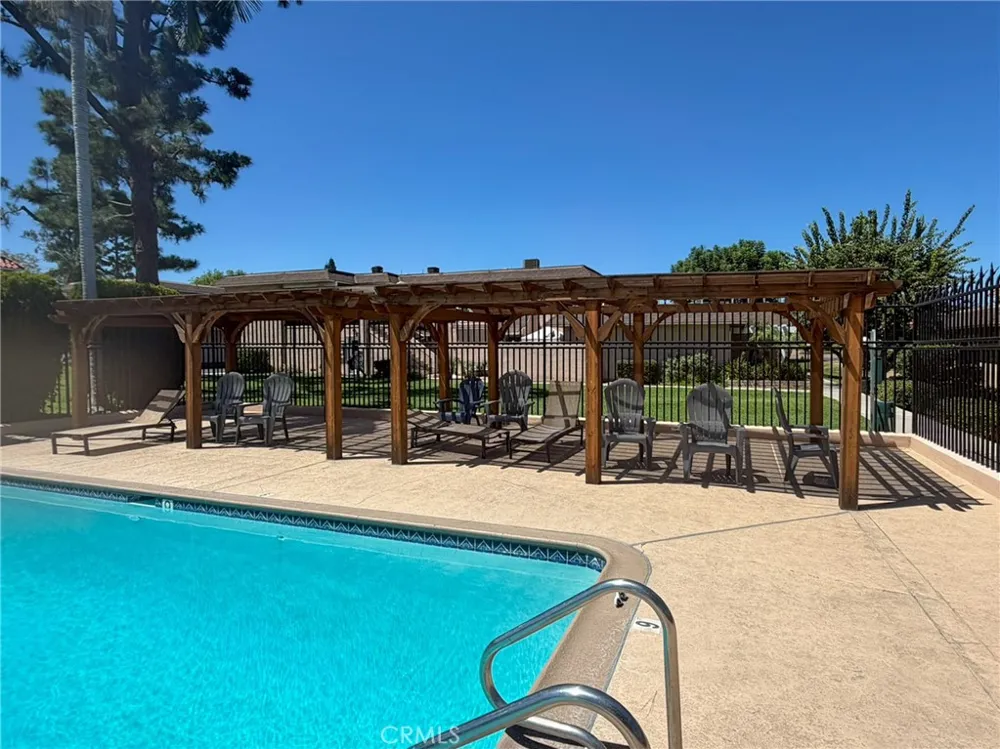 855 Las Lomas #B La Habra, CA 90631
