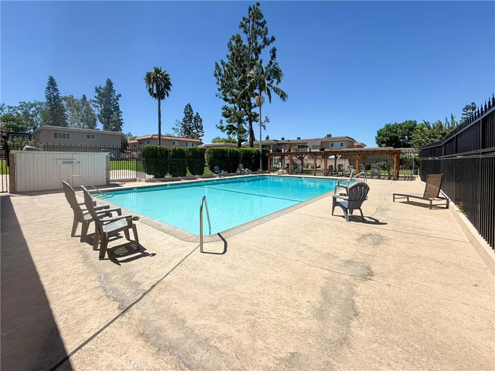 855 Las Lomas #B La Habra, CA 90631