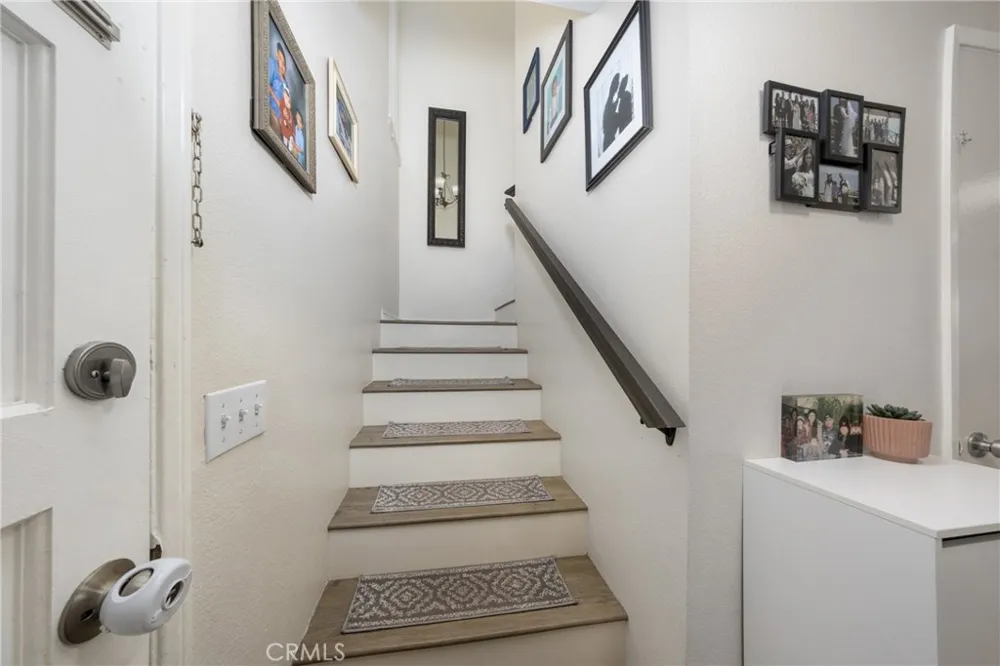 855 Las Lomas #B La Habra, CA 90631