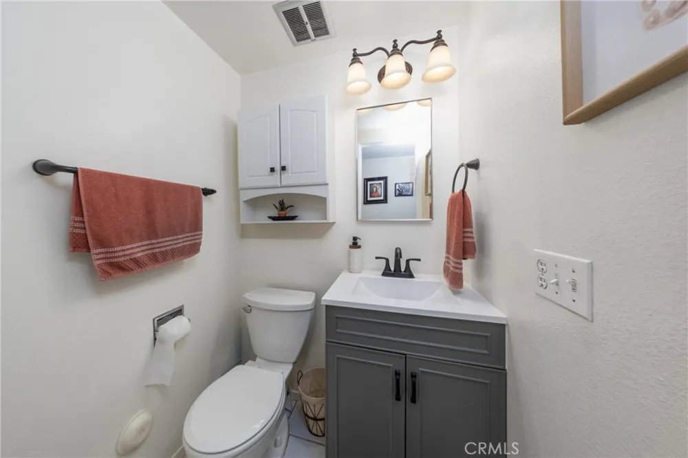 855 Las Lomas #B La Habra, CA 90631