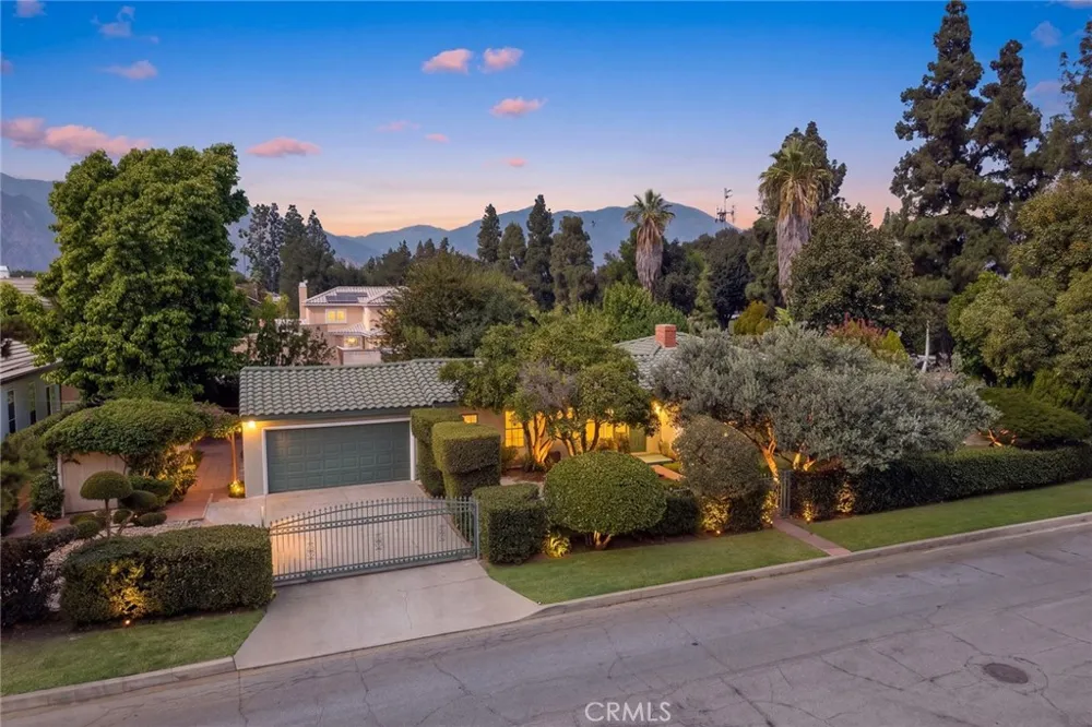 1425 S Santa Anita Arcadia, CA 91006