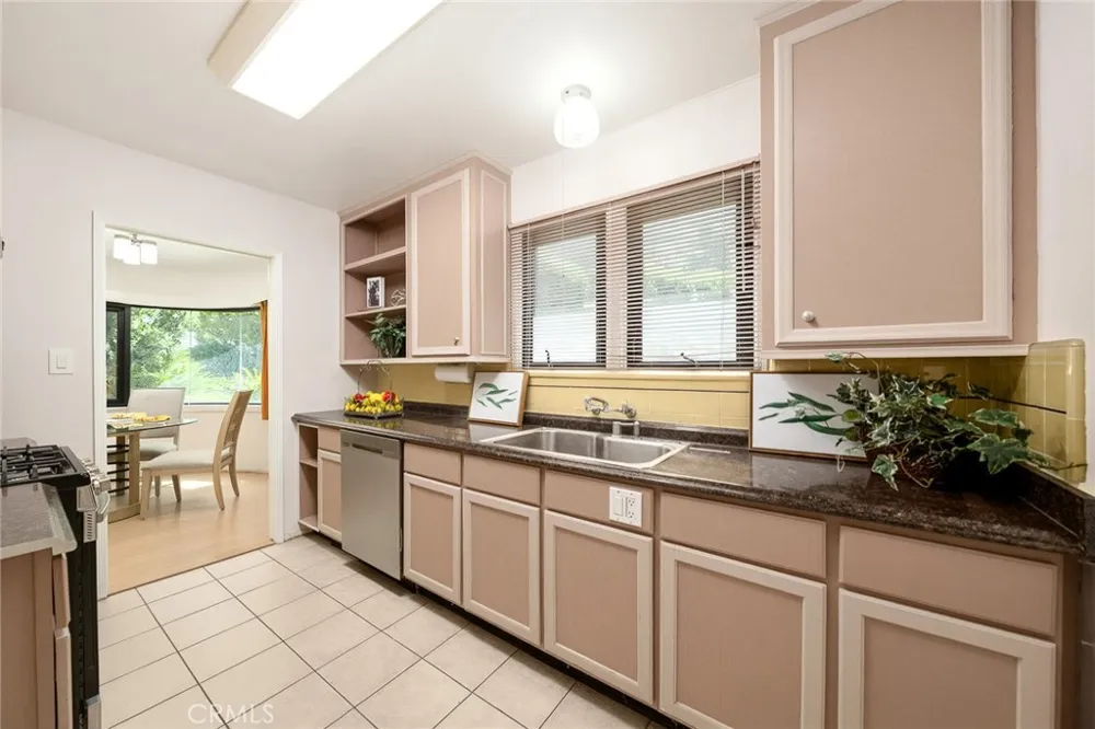 1425 S Santa Anita Arcadia, CA 91006
