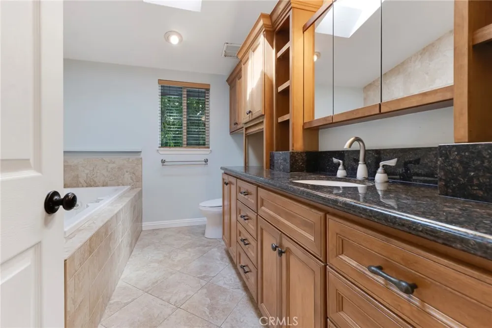 126 Pueblo Lane Topanga, CA 90290