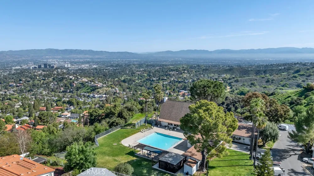 126 Pueblo Lane Topanga, CA 90290