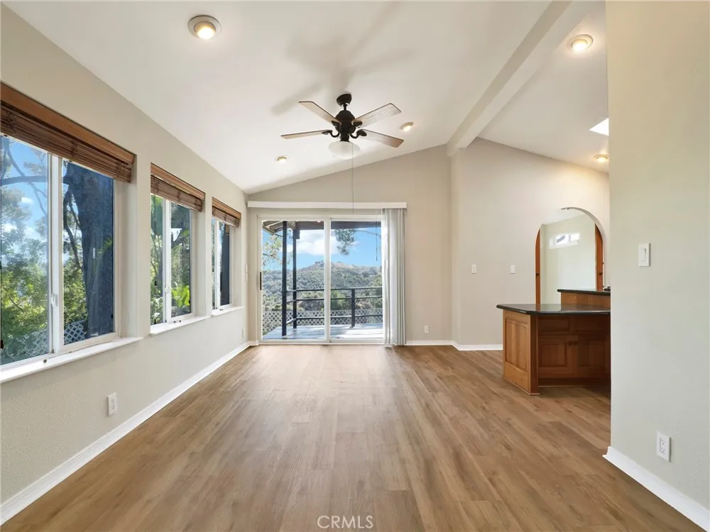 126 Pueblo Lane Topanga, CA 90290