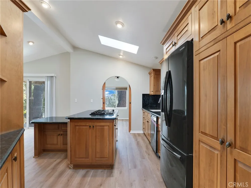 126 Pueblo Lane Topanga, CA 90290