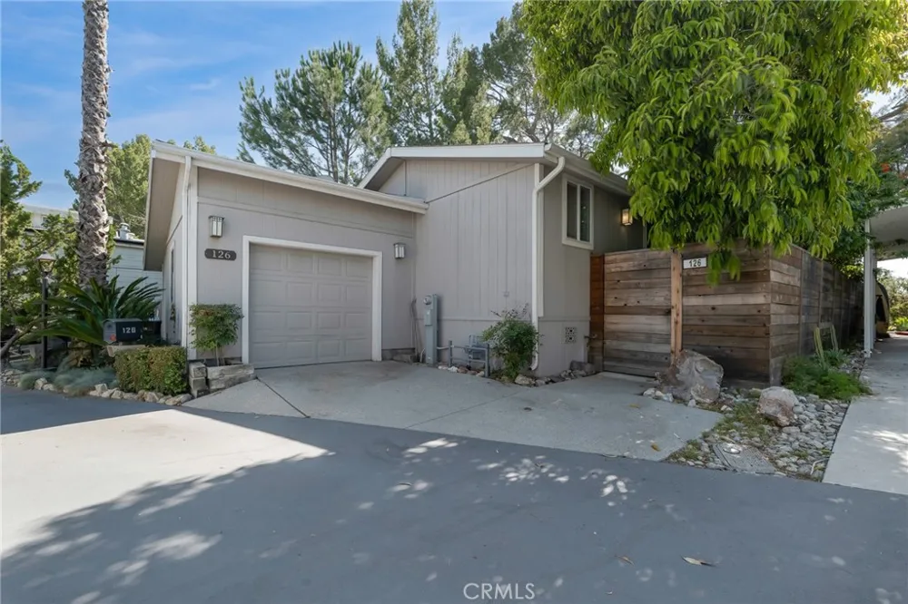126 Pueblo Lane Topanga, CA 90290