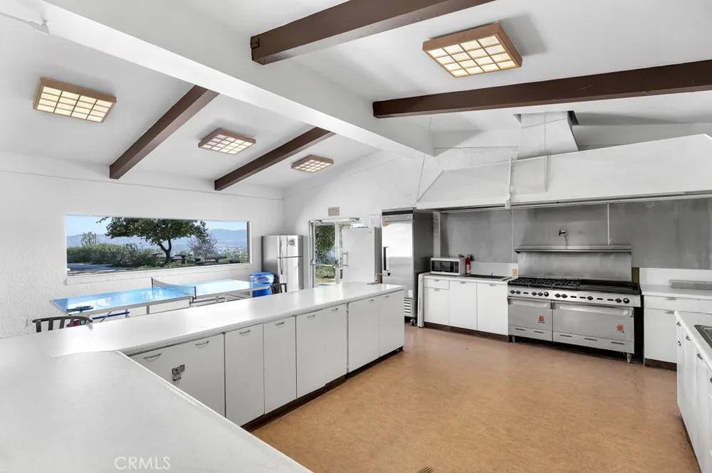 126 Pueblo Lane Topanga, CA 90290