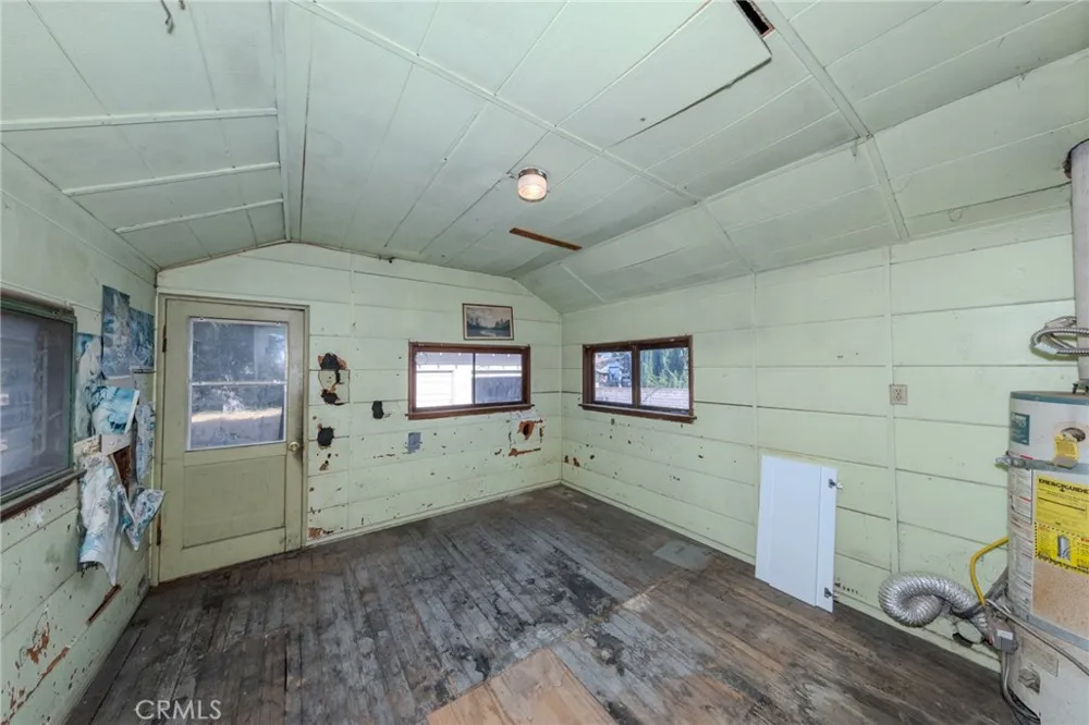 1619 S Glendora Avenue Glendora, CA 91740