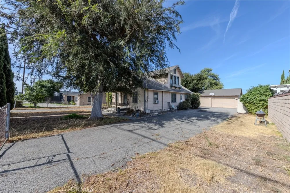 1619 S Glendora Avenue Glendora, CA 91740