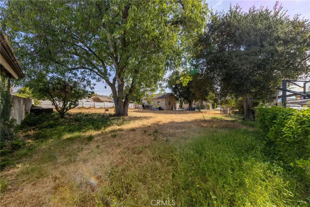 1619 S Glendora Avenue Glendora, CA 91740