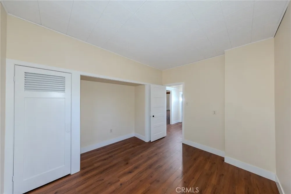 1619 S Glendora Avenue Glendora, CA 91740