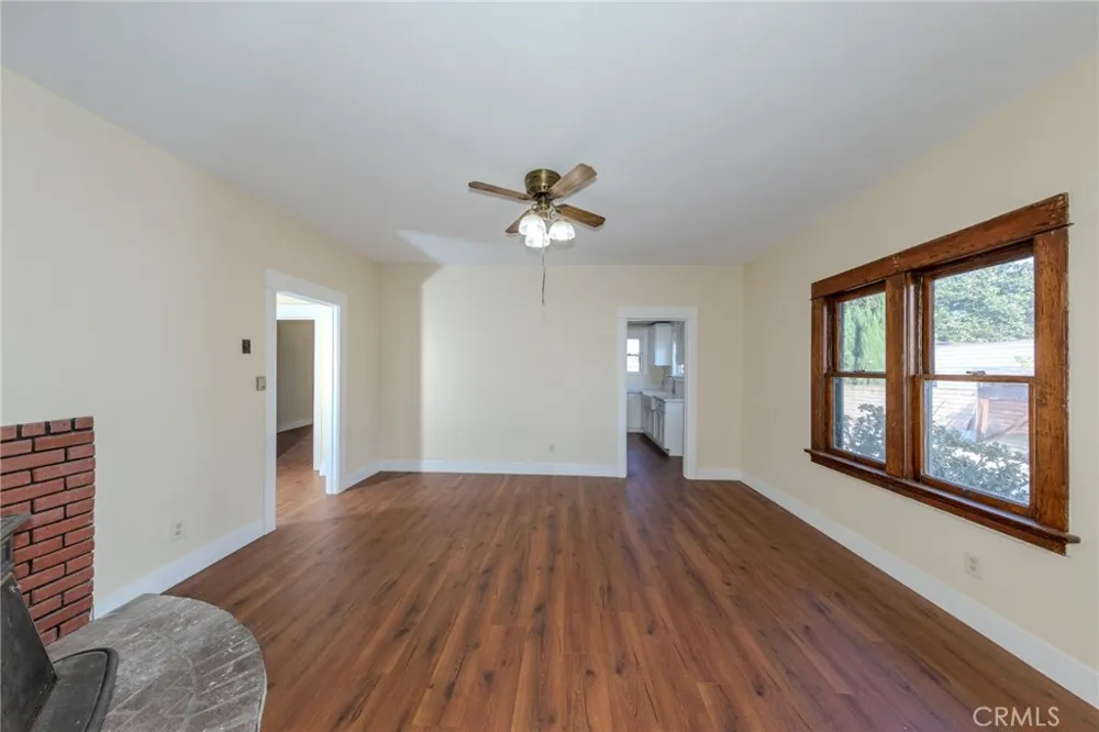 1619 S Glendora Avenue Glendora, CA 91740