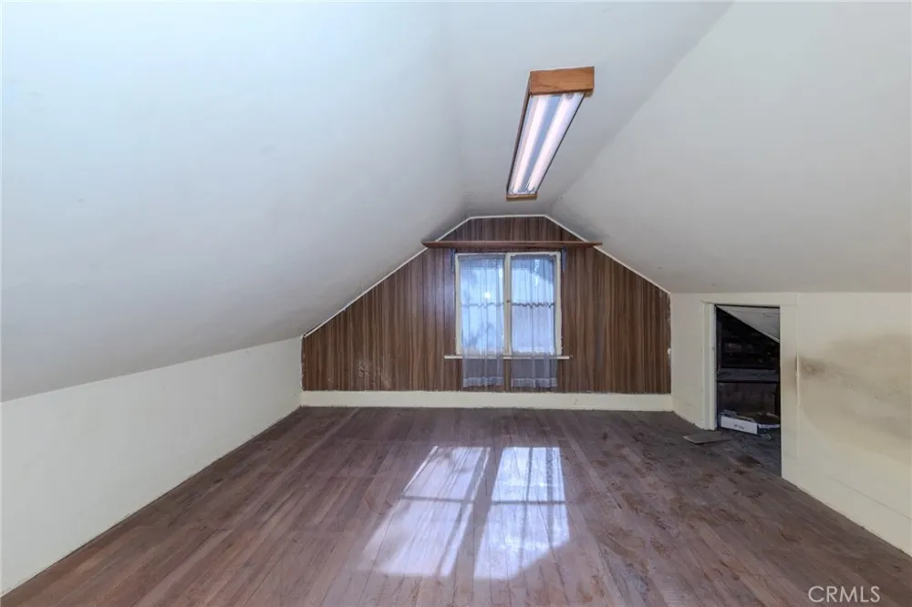 1619 S Glendora Avenue Glendora, CA 91740