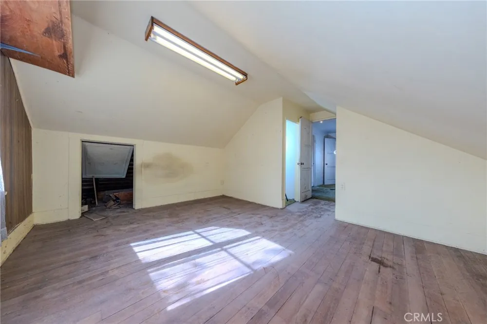 1619 S Glendora Avenue Glendora, CA 91740