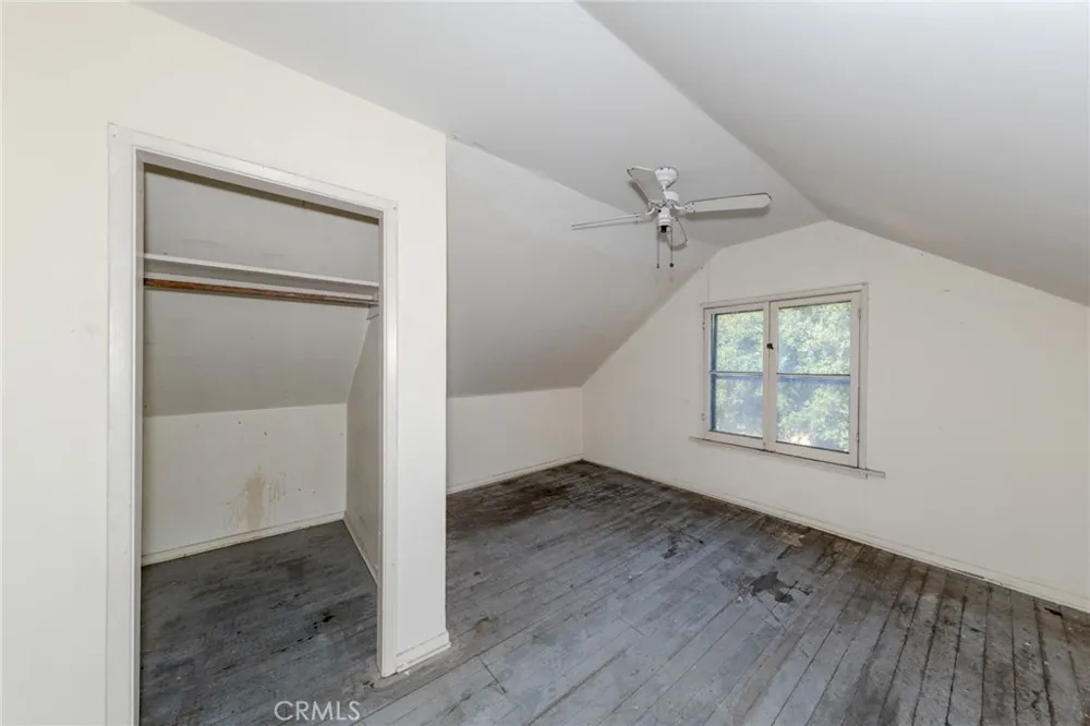 1619 S Glendora Avenue Glendora, CA 91740
