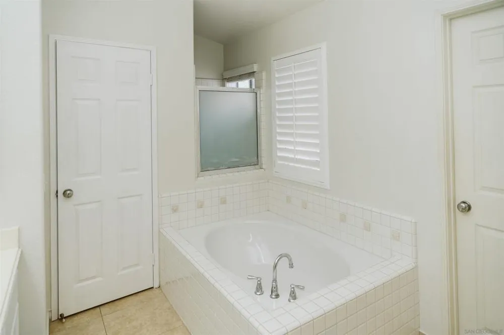 11128 Accra Lane San Diego, CA 92131