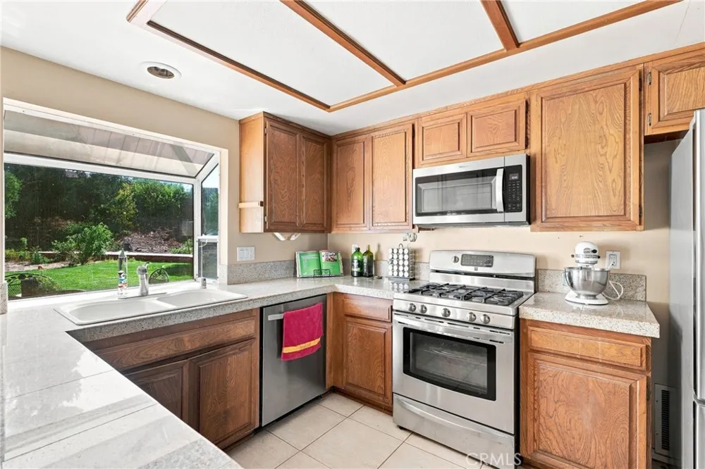 4390 Valley Drive Santa Maria, CA 93455
