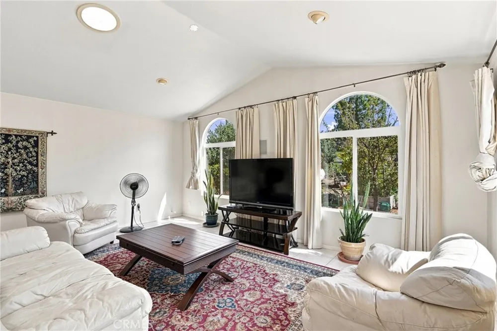 4390 Valley Drive Santa Maria, CA 93455