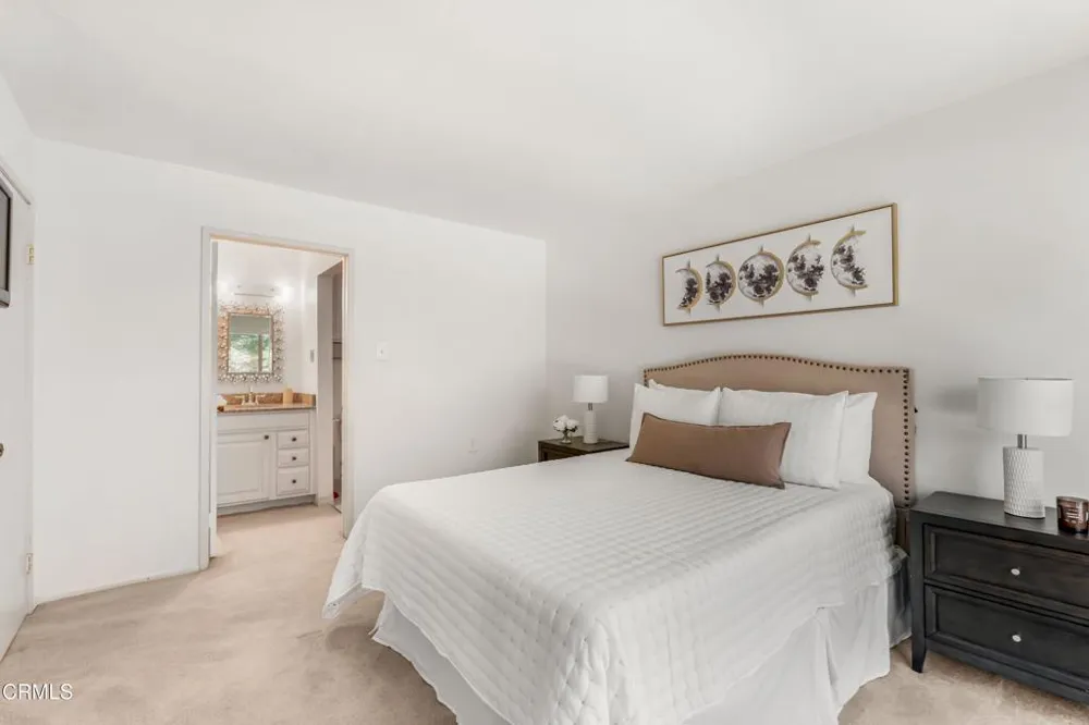 824 Pinetree Circle #31 Thousand Oaks, CA 91360