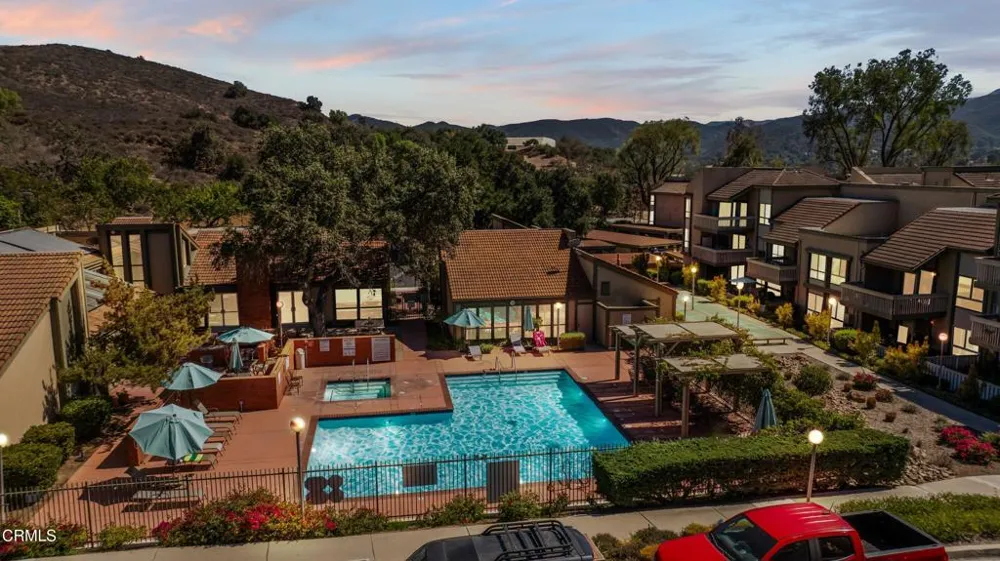 824 Pinetree Circle #31 Thousand Oaks, CA 91360