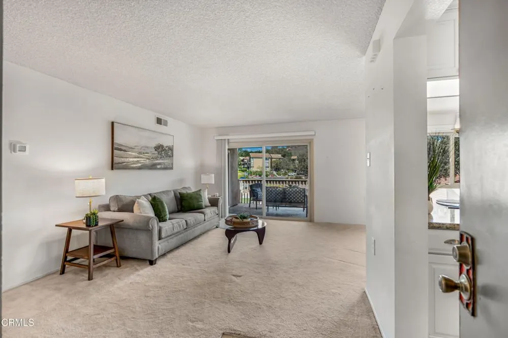 824 Pinetree Circle #31 Thousand Oaks, CA 91360