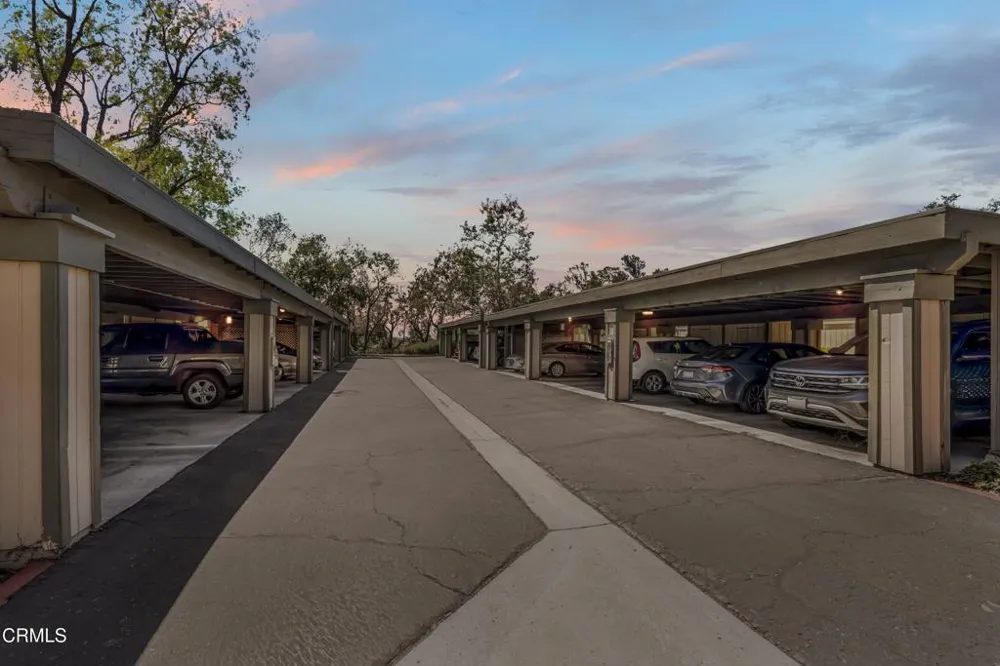 824 Pinetree Circle #31 Thousand Oaks, CA 91360