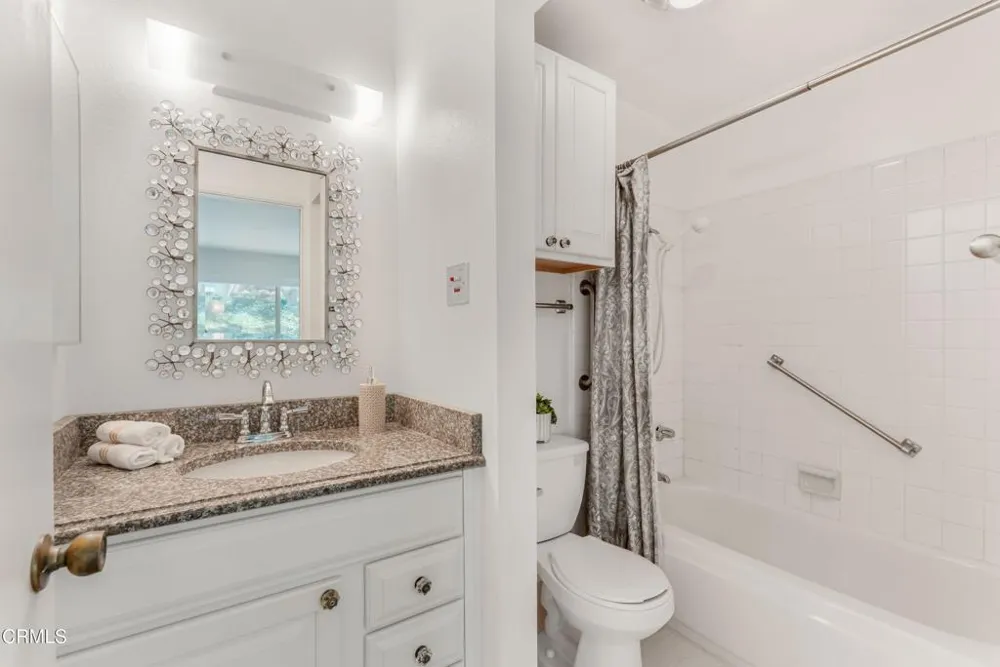 824 Pinetree Circle #31 Thousand Oaks, CA 91360