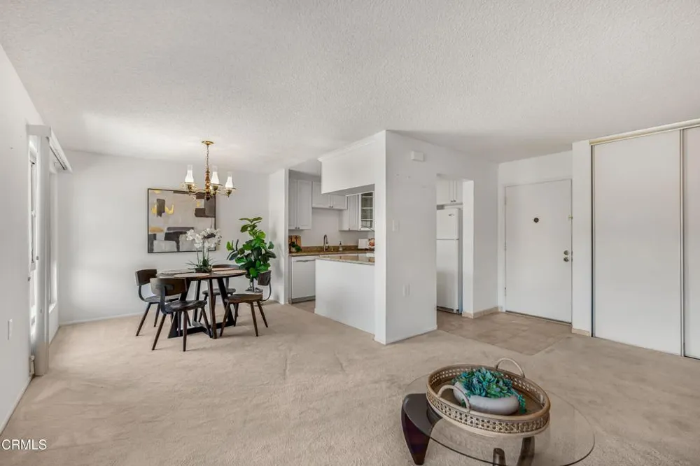 824 Pinetree Circle #31 Thousand Oaks, CA 91360