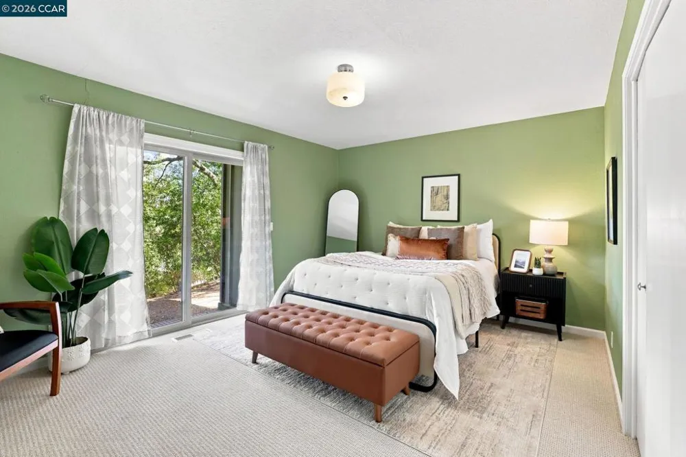 859 Mountain View Dr Lafayette, CA 94549